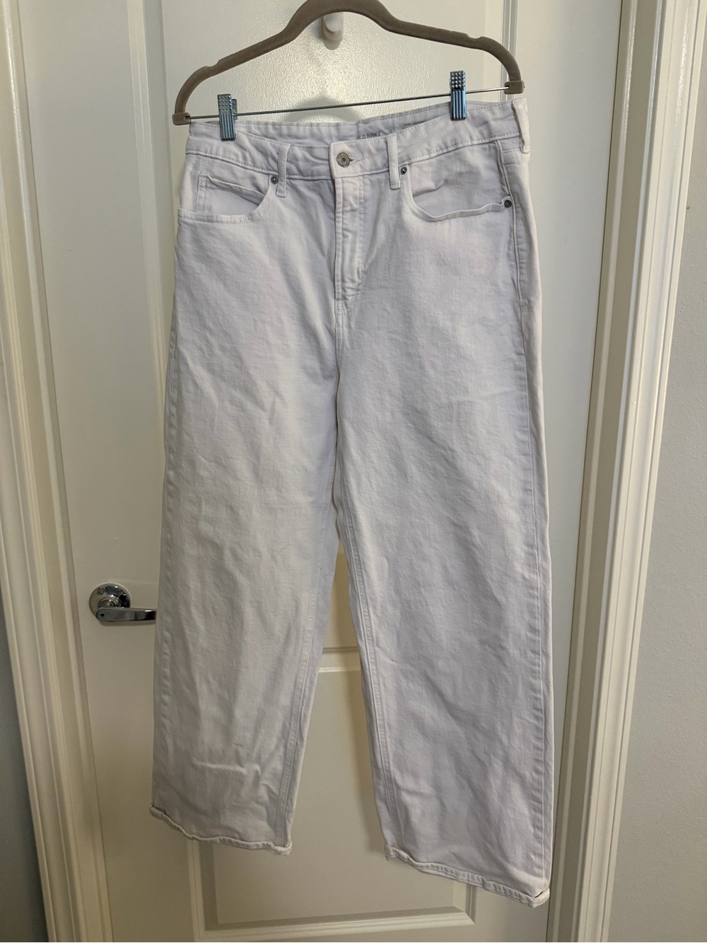 Old Navy White Straight-Leg Jeans